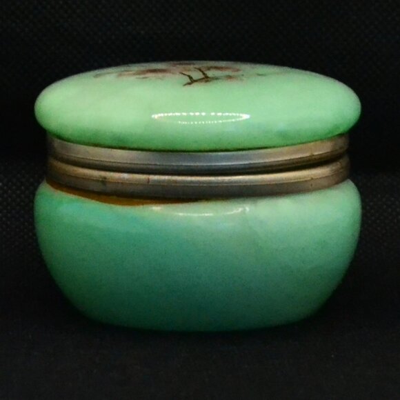 Vintage Light Green Italien Alabaster Trinket Holder With Cherry Blossom Lid - Picture 2 of 3